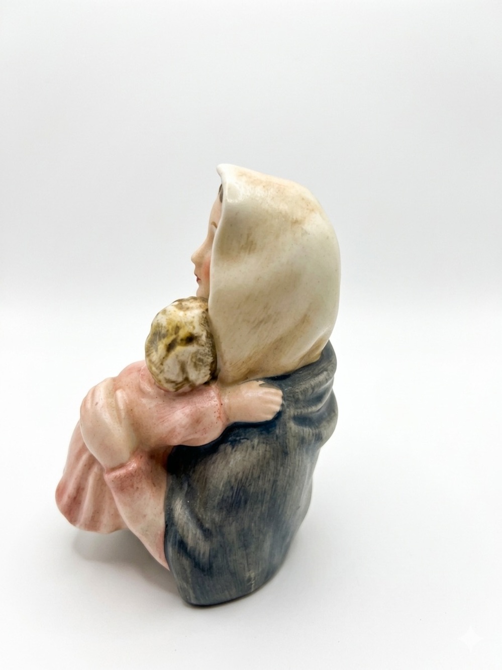 Vintage Goebel Hummel Ceramic Mother and Child Figurine 1950s - Picture 3 of 5